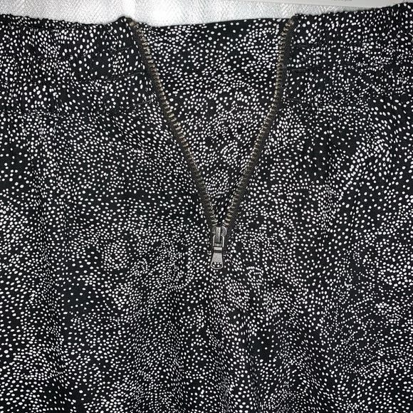 Vans Skull Skater Skirt (Pockets) - Picture 2 of 4